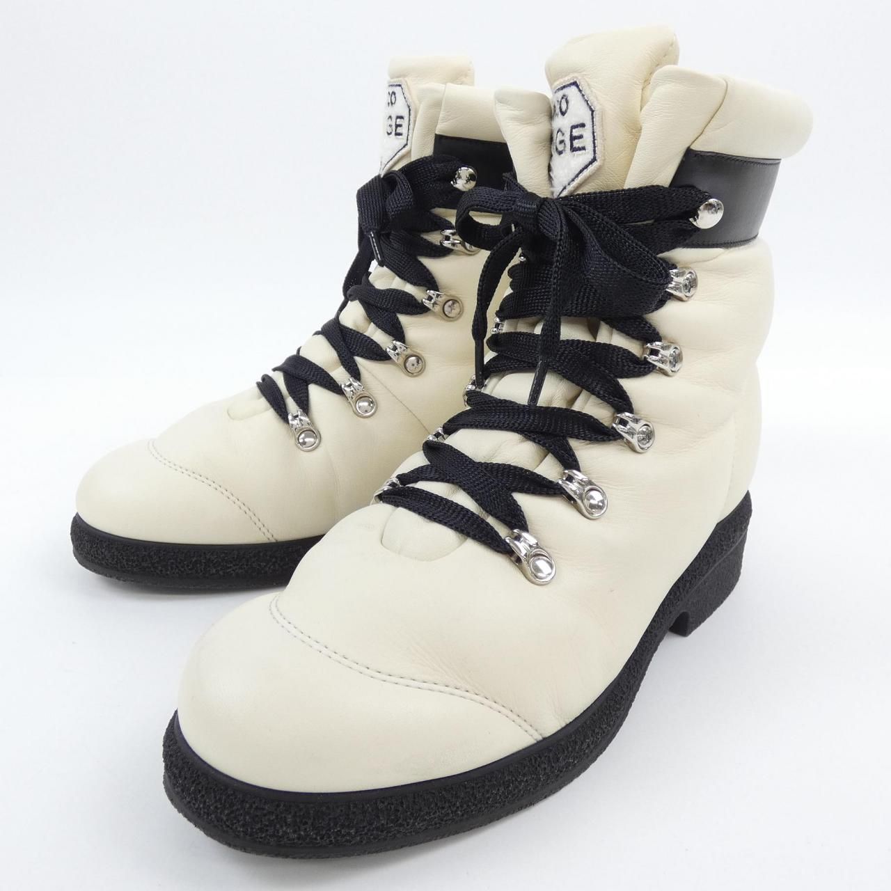 ショートブーツ