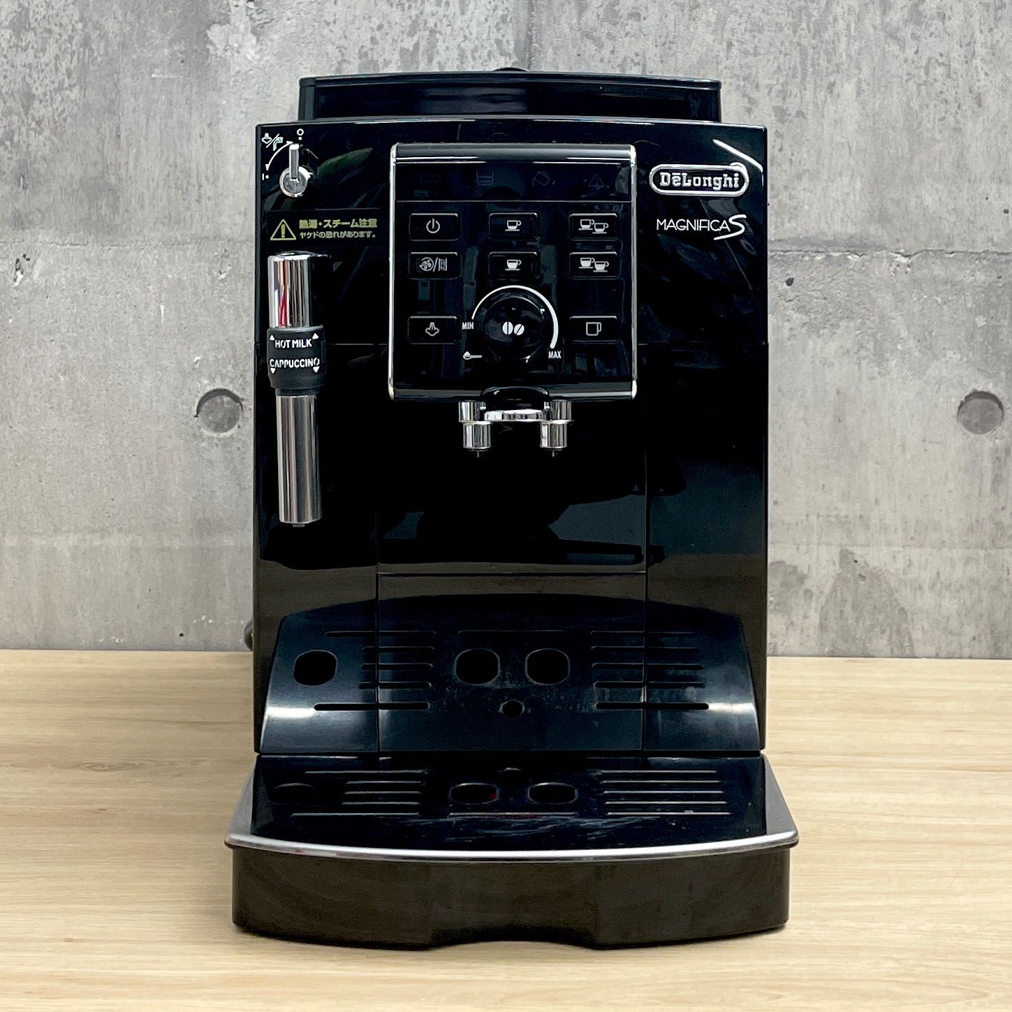 C-04020 DeLonghi デロンギ マグニフィカS コンパクト全自動エスプレッソマシン ECAM23120BN エスプレッソ式 1.8L -  メルカリ