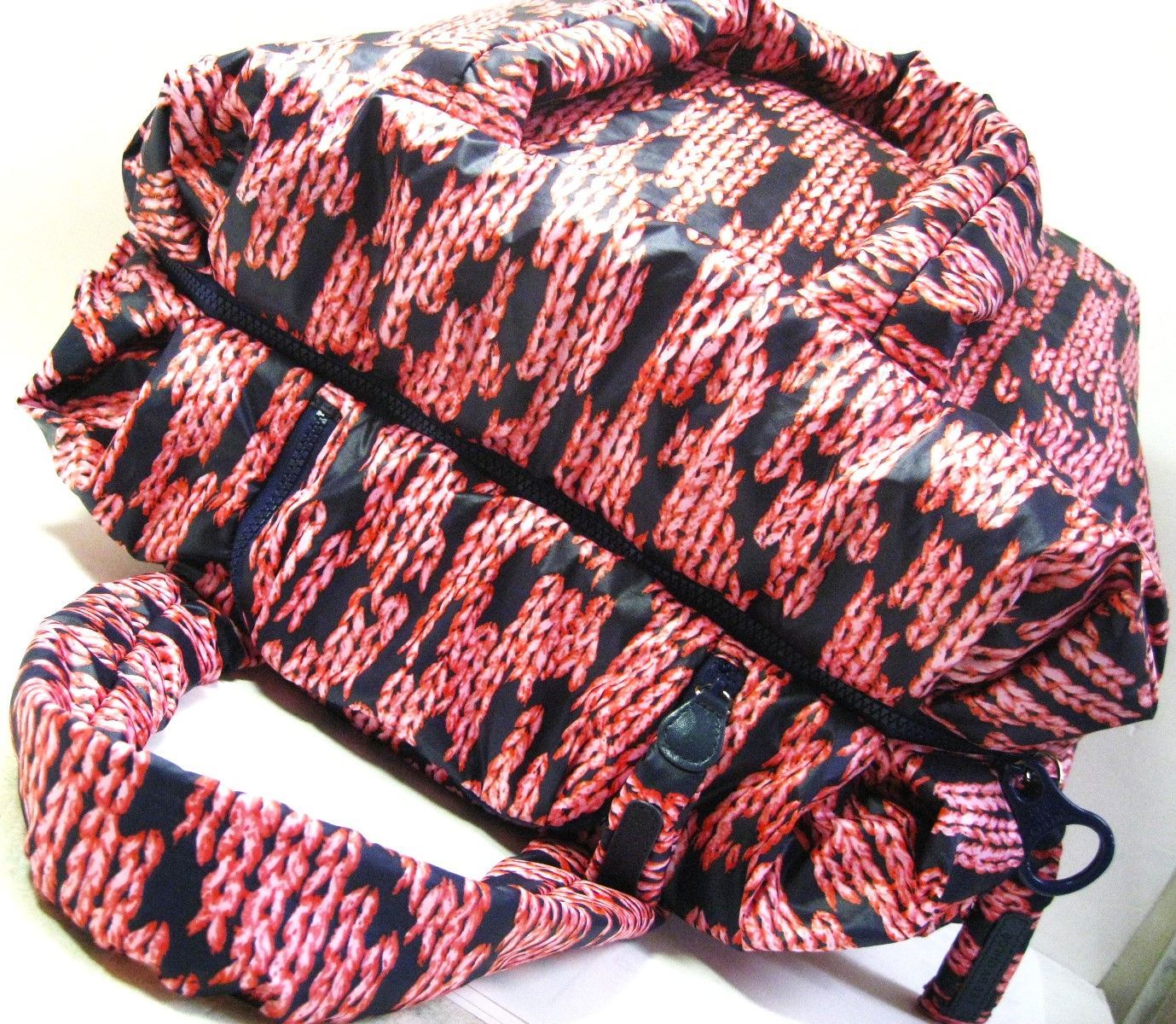 極美品シー バイ クロエSEEBYCHLOE最軽量約300gセミショルダーハンド 極美品シー バイ クロエSEEBYCHLOE最軽量約300gセミショルダー