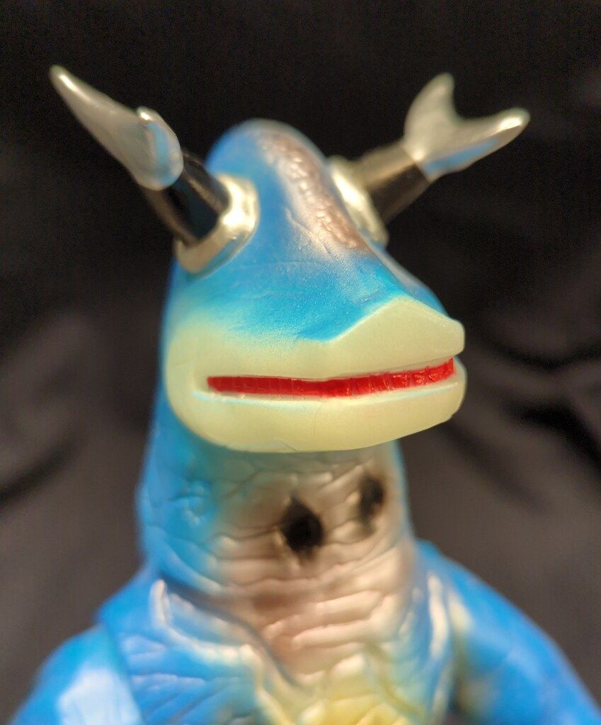 ブルマァク ブルマァクの怪獣シリーズ エレキング 蓄光/蓄光成型/青