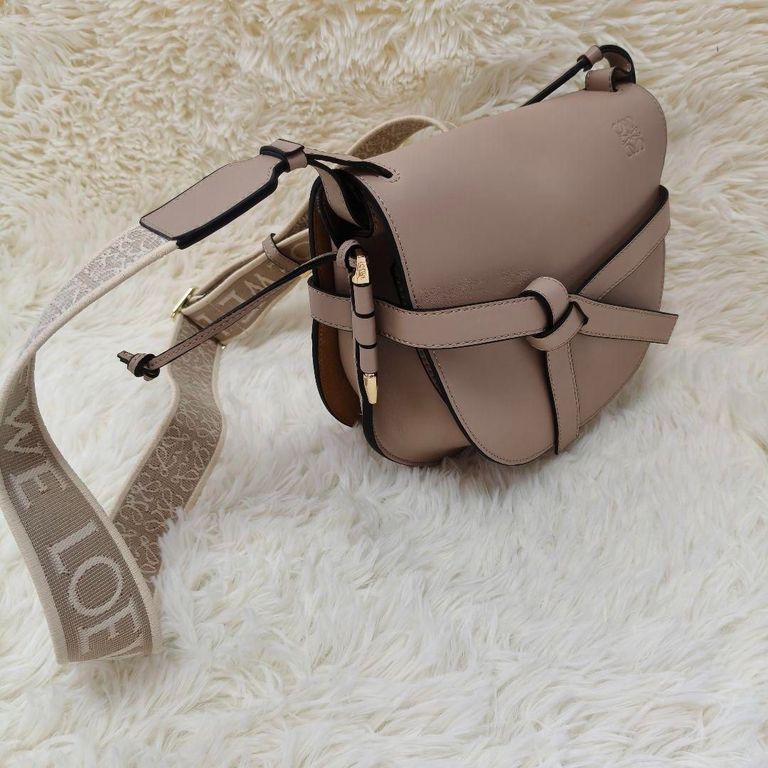 ✿ LOEWEロエベゲートショルダーバッグ
