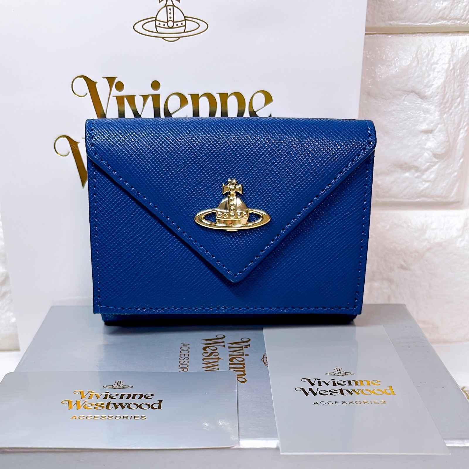 【送料無料】 Vivienne Westwood 三つ折り財布 ミニ財布 青 新作‎登場🤍ショッパー付】Vivienne Westwood 3つ折り財布