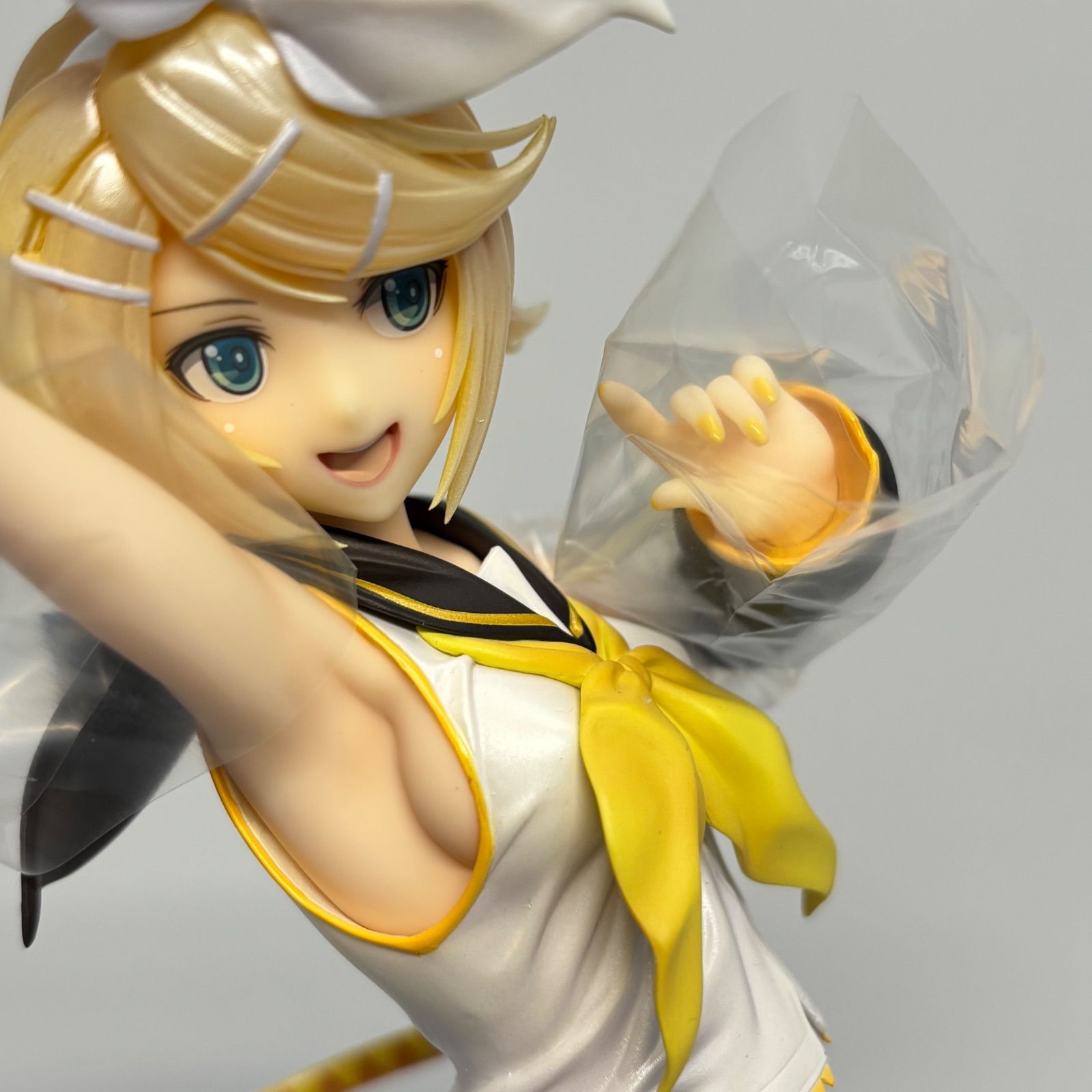 鏡音リン　Tony Ver. 1/7スケールフィギュア Amazon | キャラクター・ボーカル・シリーズ02 鏡音リン・レン