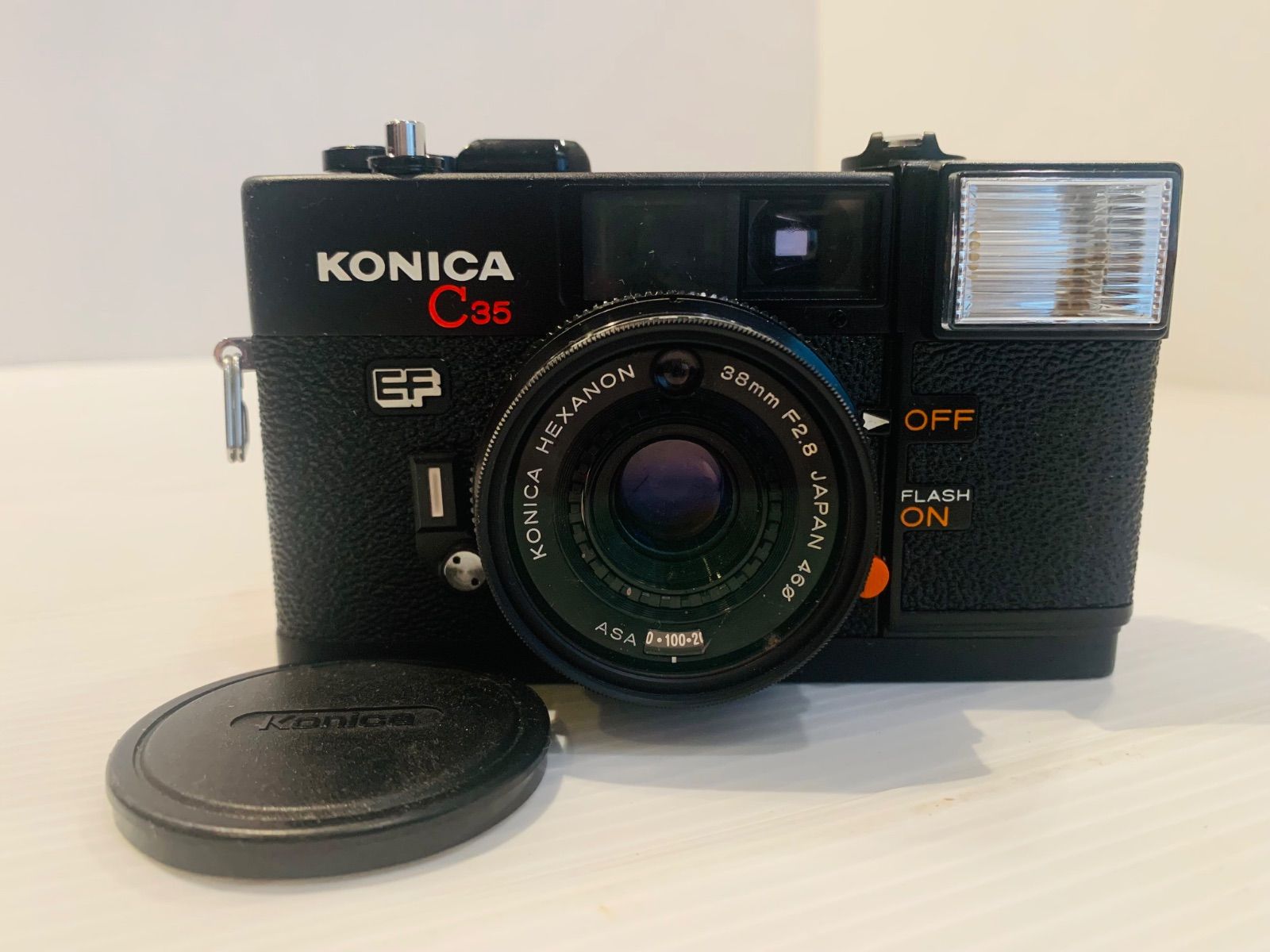完動品】フィルムカメラ Konica C35 EF ピッカリコニカ - メルカリ