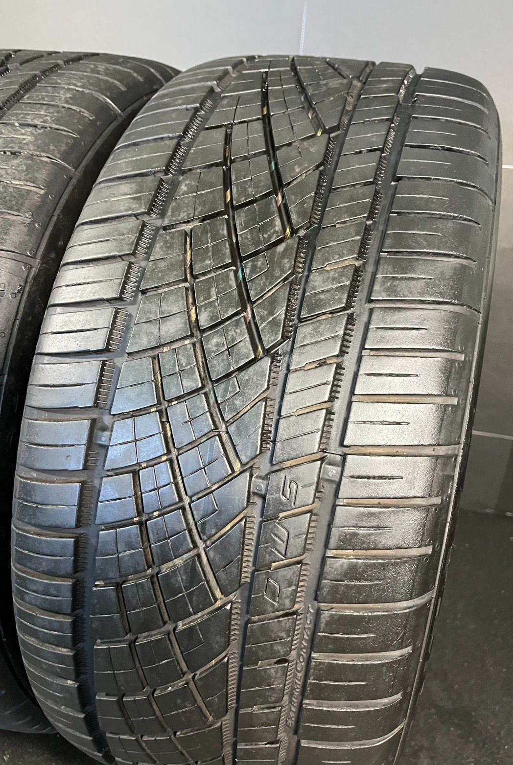 ^_^様①9分以上　245/40R18 コンチネンタル　エクストリームコンタクト Amazon.com: Continental ExtremeContact DWS06 PLUS UHP All