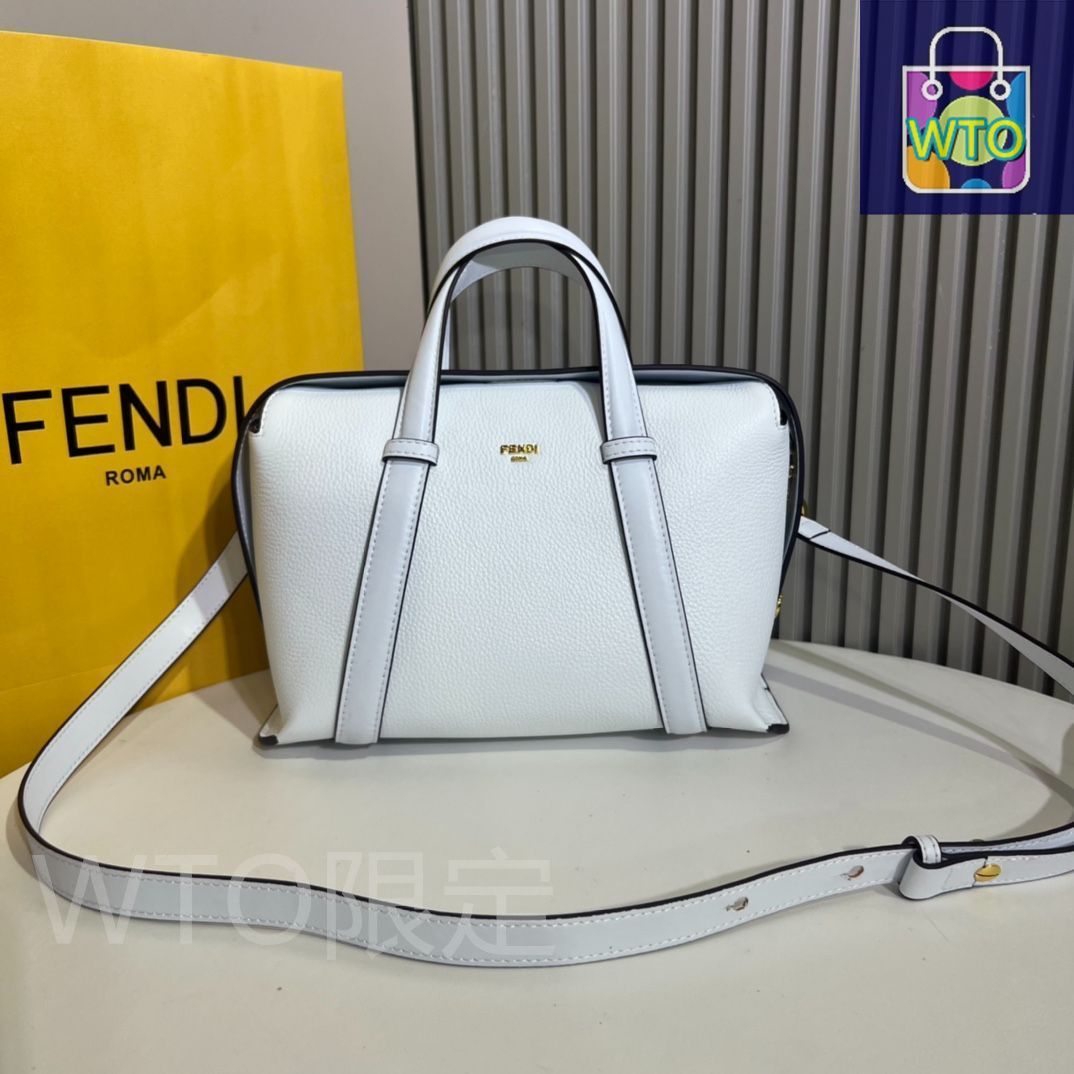 早い者勝ち！入手困難【Fendi】トゥージュール　バッグ　トープ　ストラップ付き FENDIショルダーバッグ、リュックサック、手首バッグ、ポーチ