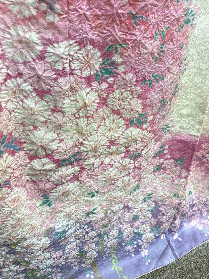 振袖 仮絵羽 銀通し 金彩 紋意匠 絞り 辻が花 正絹 未仕立て品 八掛付き 振袖 仮絵羽 金彩 銀通し 紋意匠 セール 絞り 桜 正絹 未仕立て品 八掛