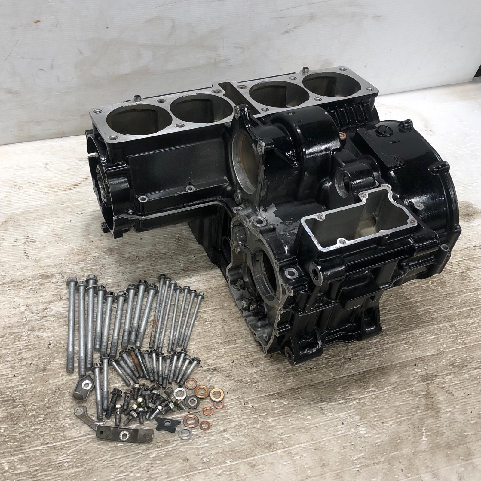 KAWASAKI ゼファー1100 ZRT10A クランクケース カワサキ