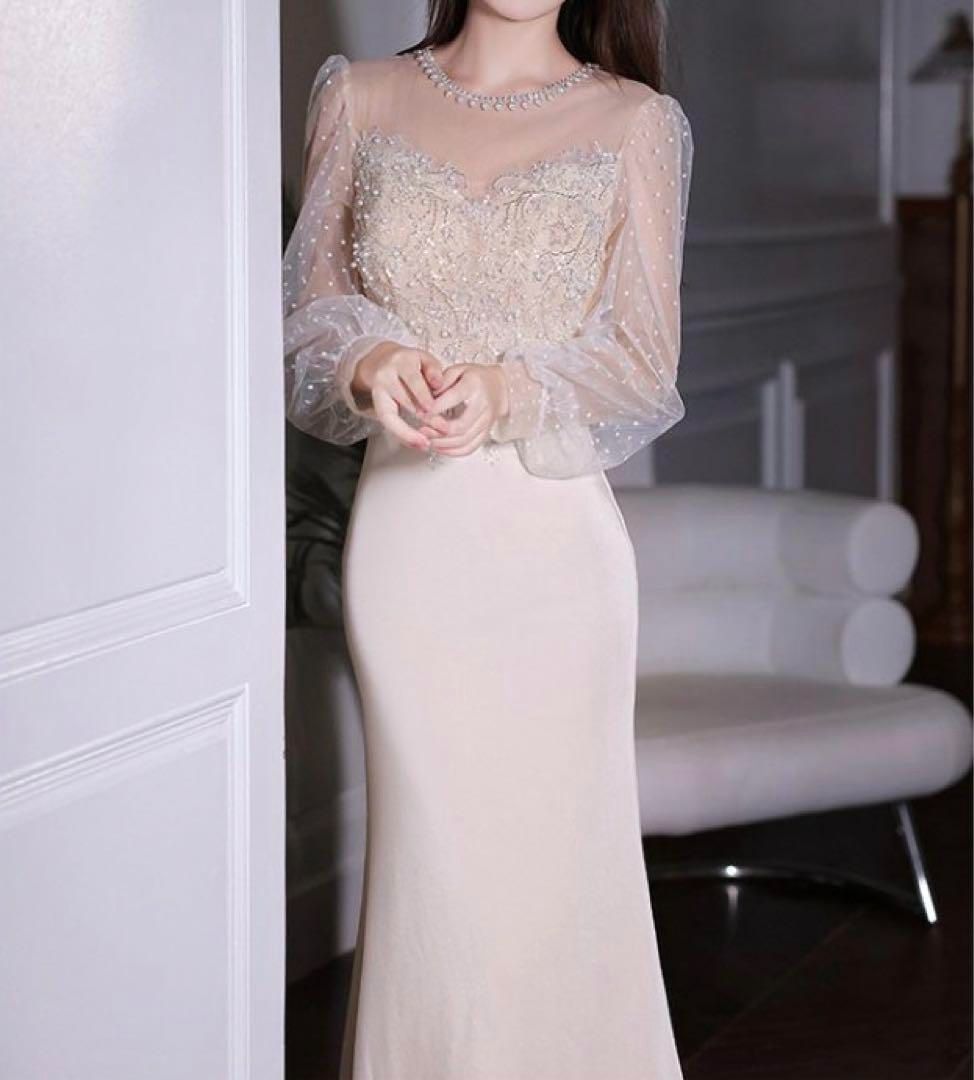 パールの美しいロングイブニングドレス?.?