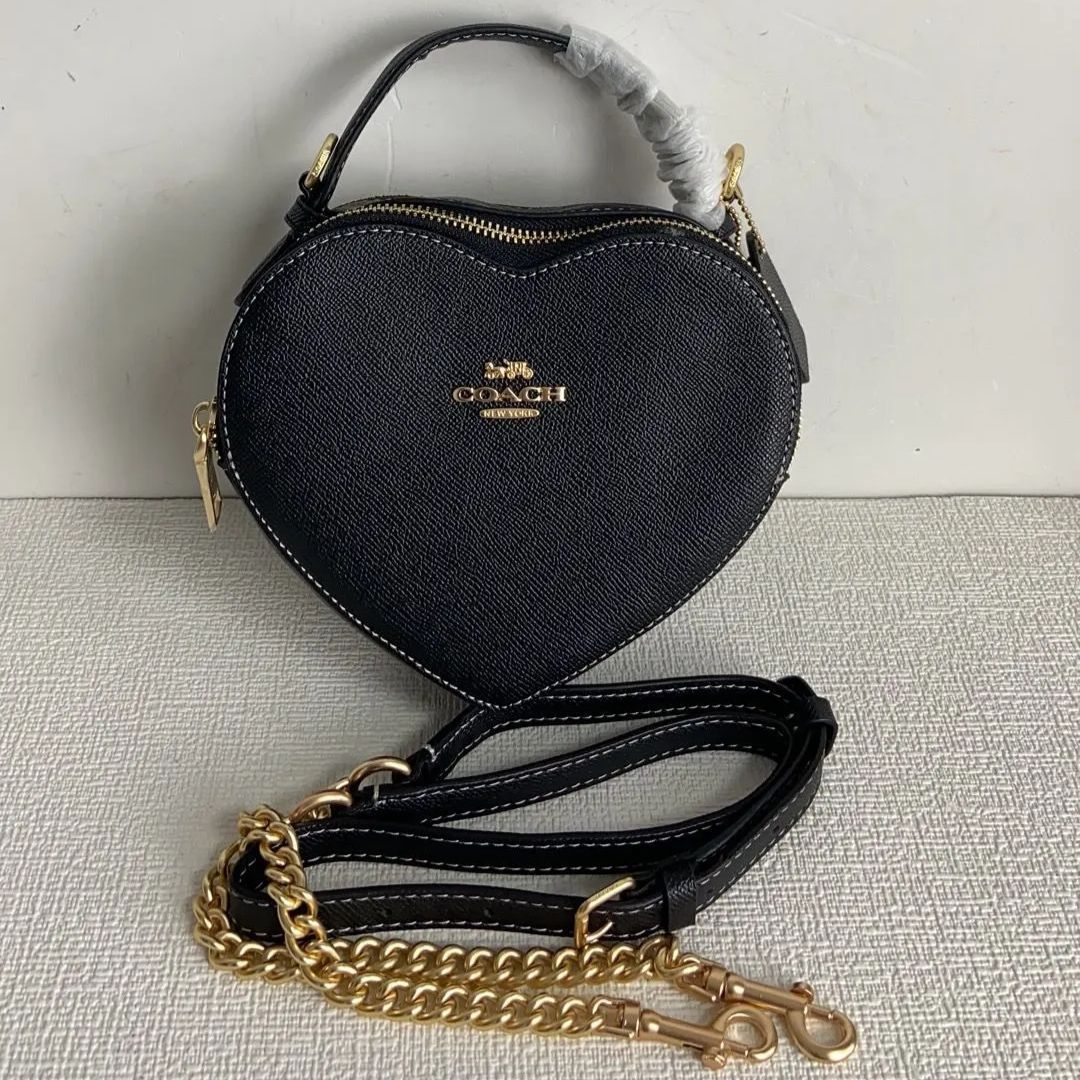 コーチ2wayショルダーcoachハート(未使用品)