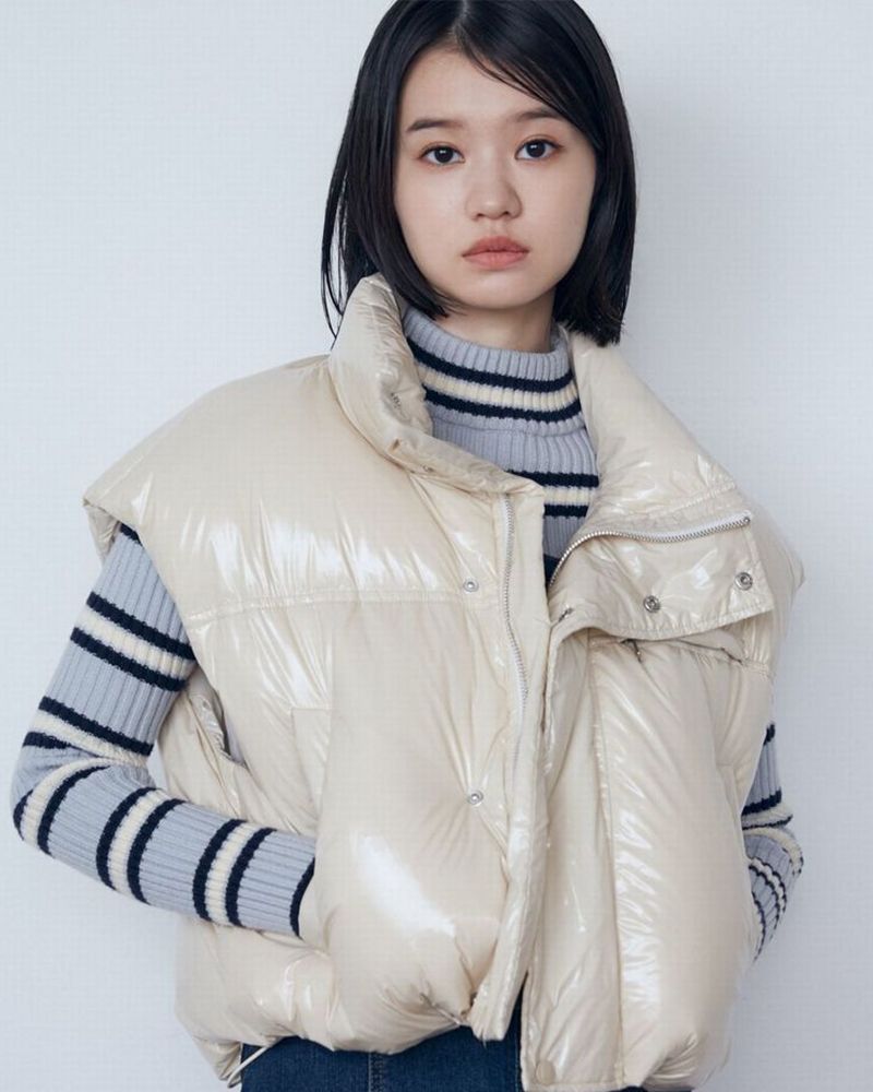 コンパクトパッファーダウンベスト