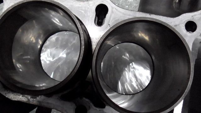 CB400 SUPER FOUR NC31 の シリンダー 1758766411 BRIGHTFACE_UK