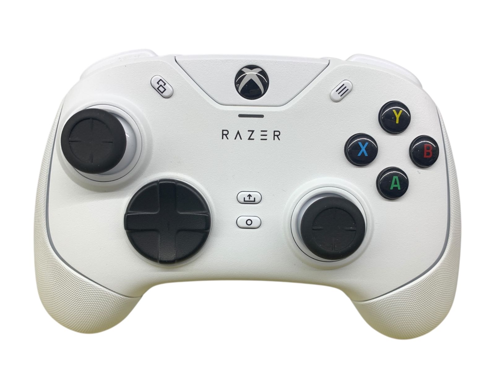Razer レイザー Wolverine V2 Chroma XBOX コントローラー RZ06-04010200-R3M1 ホワイト 家電|025