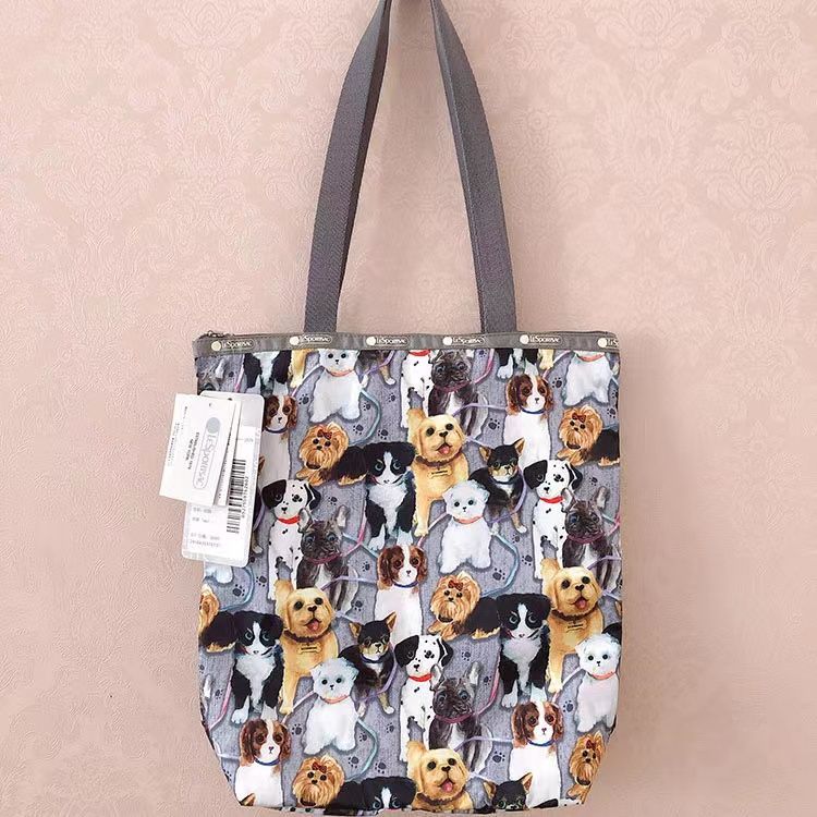 LeSportsac レスポートサック リックサック ワンちゃん柄 犬柄 - メルカリ