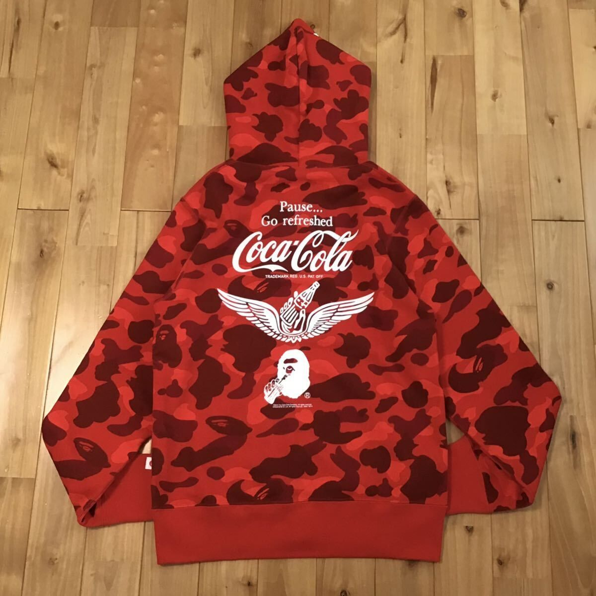 ☆新品☆ Coca cola Red camo フルジップ パーカー Mサイズ BAPE full 