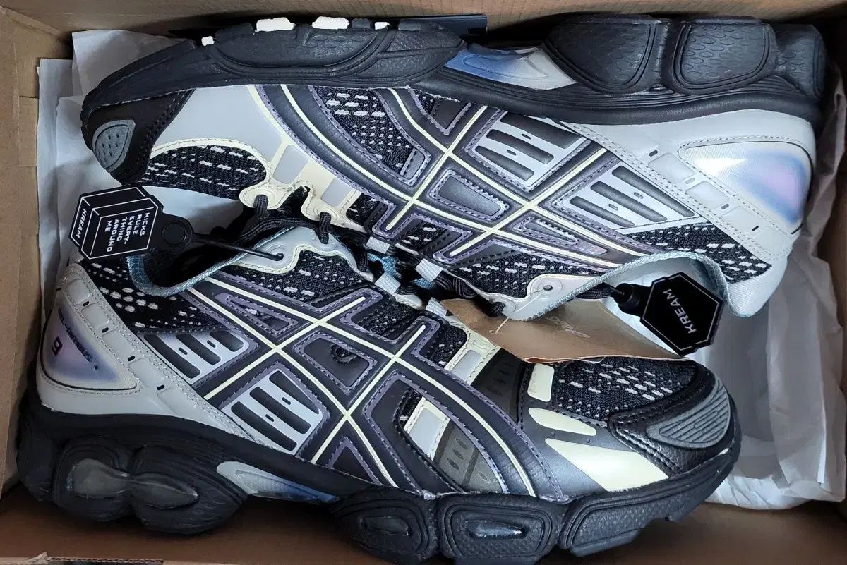 282 5 Asics アシックス ゲル ニンバス 9 黒 ガンメタル ゲルニンバス キコ