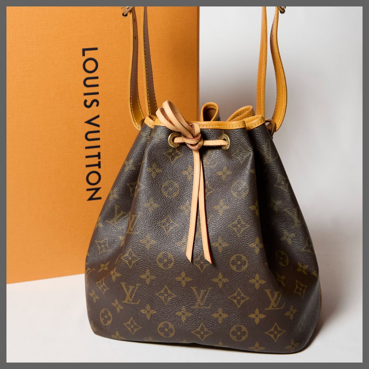 LOUIS VUITTON ルイヴィトン モノグラム プチノエ 巾着ショルダーバッグ M42226
