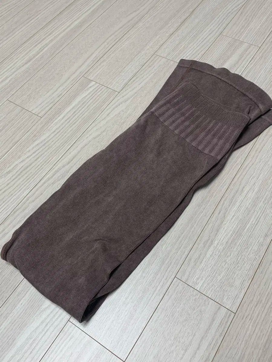 ITゾーン アパレル ブーツカット レギンス