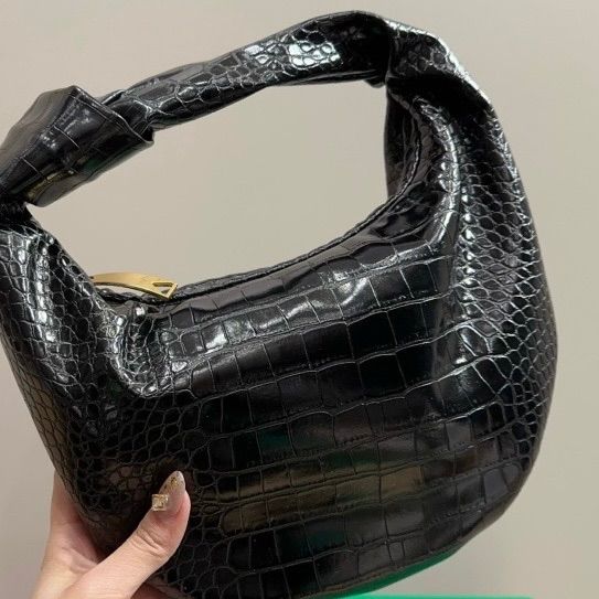 新品 未使用 Bottega Veneta ボッテガヴェネタ バッグ ショルダー 