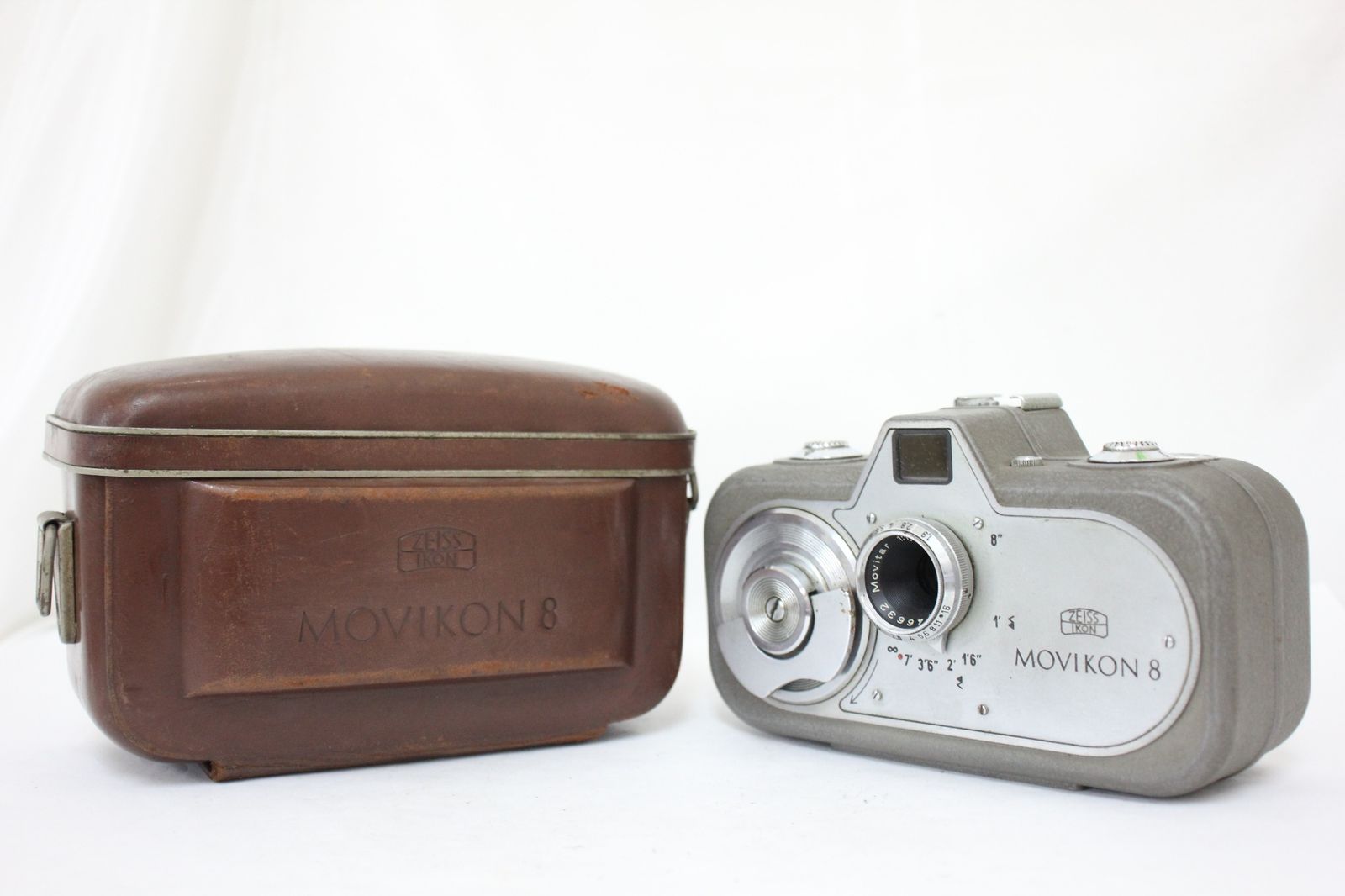 ツァイス　ZEISS IKON Movikon8 8mmカメラ Zeiss Ikon MoviKon 8mm Camera - Overview and Film Loading - YouTube