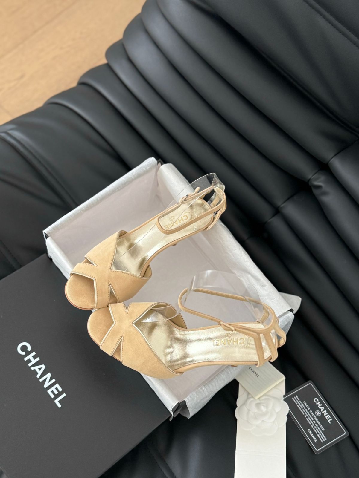 CHANEL ヒールサンダル シャネル】サンダル ヒール高め さり気ないCCロゴ☆ (CHANEL