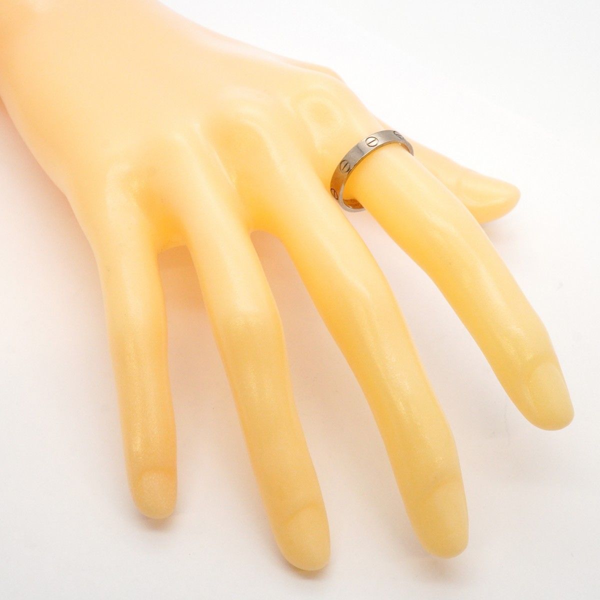 ホワイトゴールド