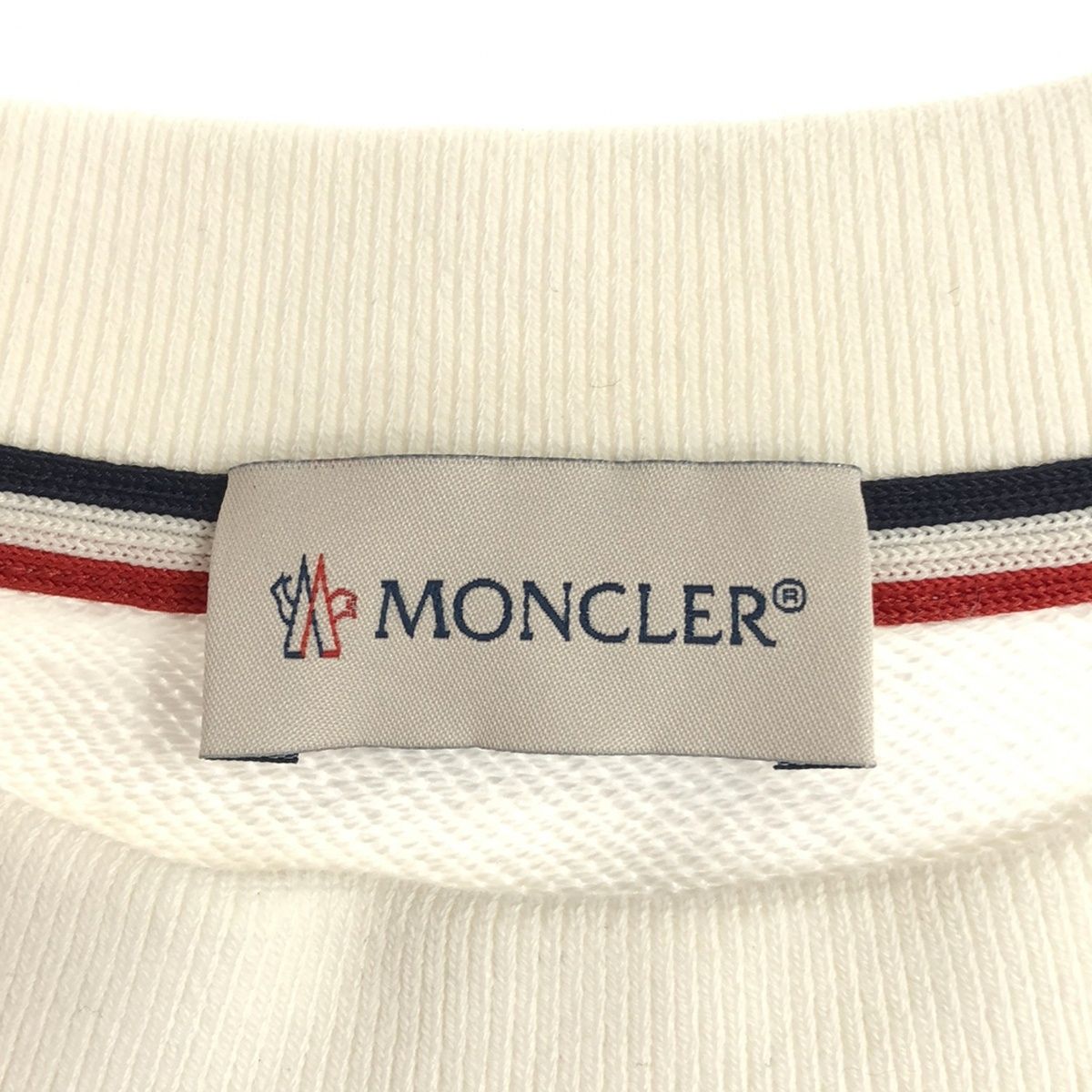 MONCLER モンクレール MAGLIA GIROCOLLO ラバーロゴスウェットトレーナー D10918026450 8098U ホワイト L -  メルカリ