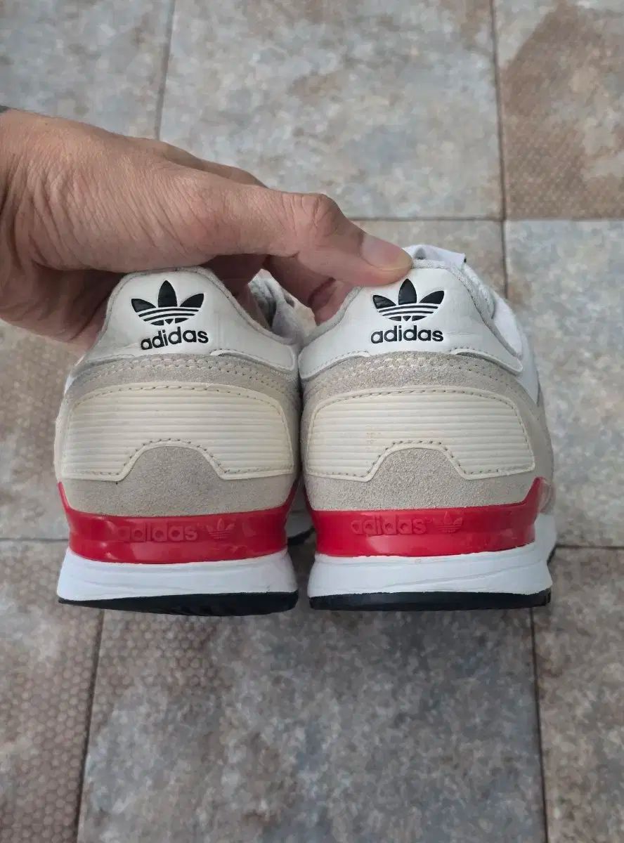 スニーカー 240 ) アディダス ヴィンテージ zx 700 スニーカーズ - メルカリ