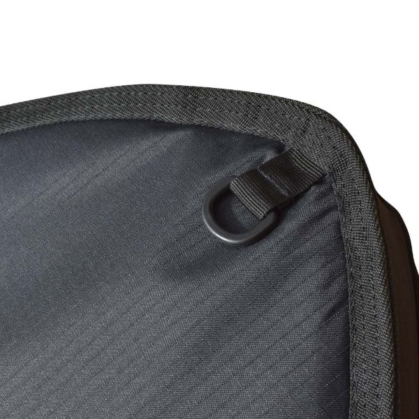 ONE HARDCASE