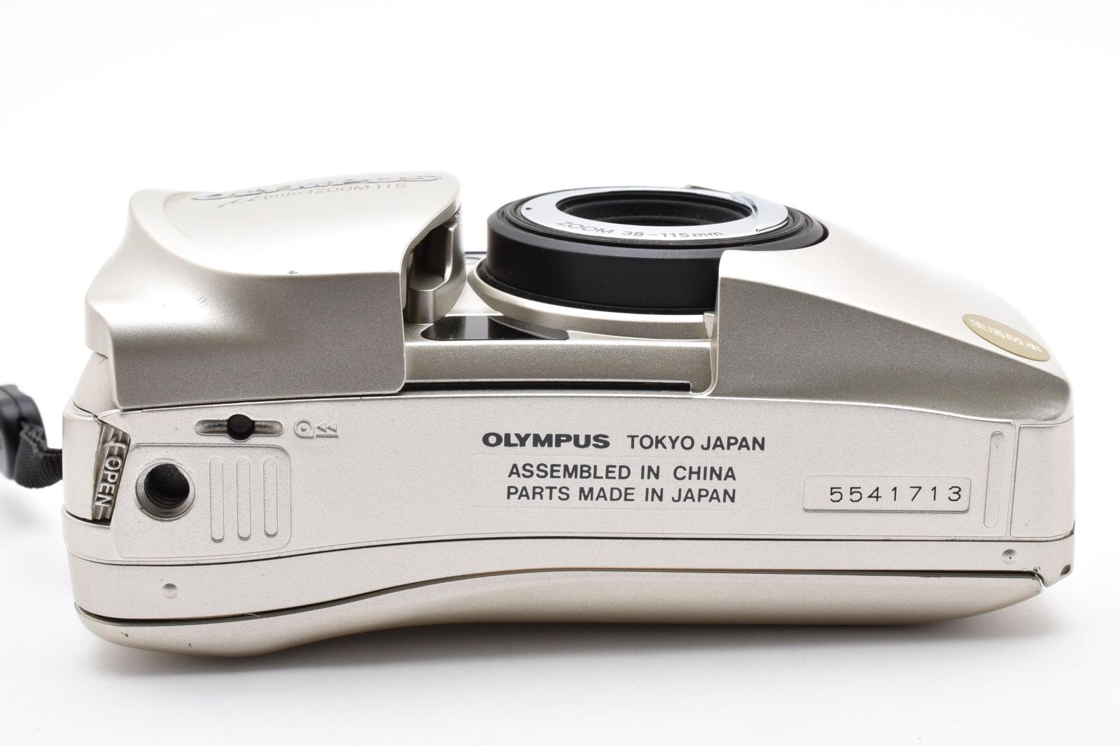 115 コンパクトフィルムカメラ