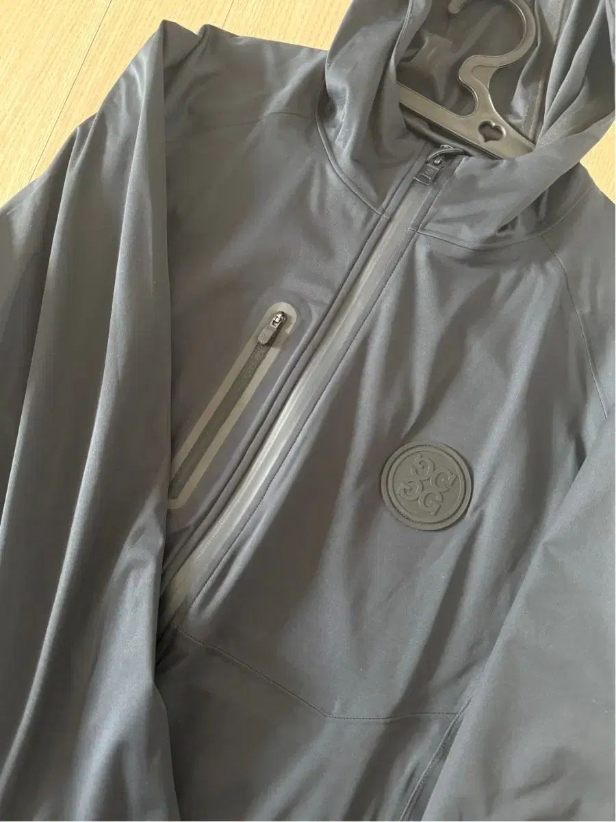 【正規品取扱店】 ! G FORE ジーフォア ブラック フード ウィンドブレーカー リペラー ジャケット ミントグレード 早い者勝ちの限定セール。