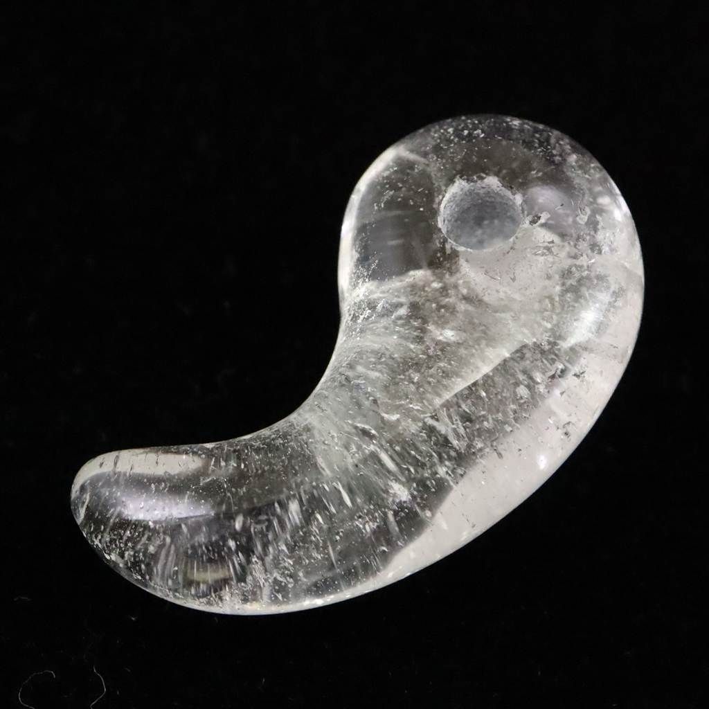 水晶　・ヒマラヤ　チベット仏像 ・秘宝逸品 ・家宝 ・ご利益 ・送料無料 チベット カイラス産 ヒマラヤ 水晶 勾玉 4.26g 【榎本通商98963