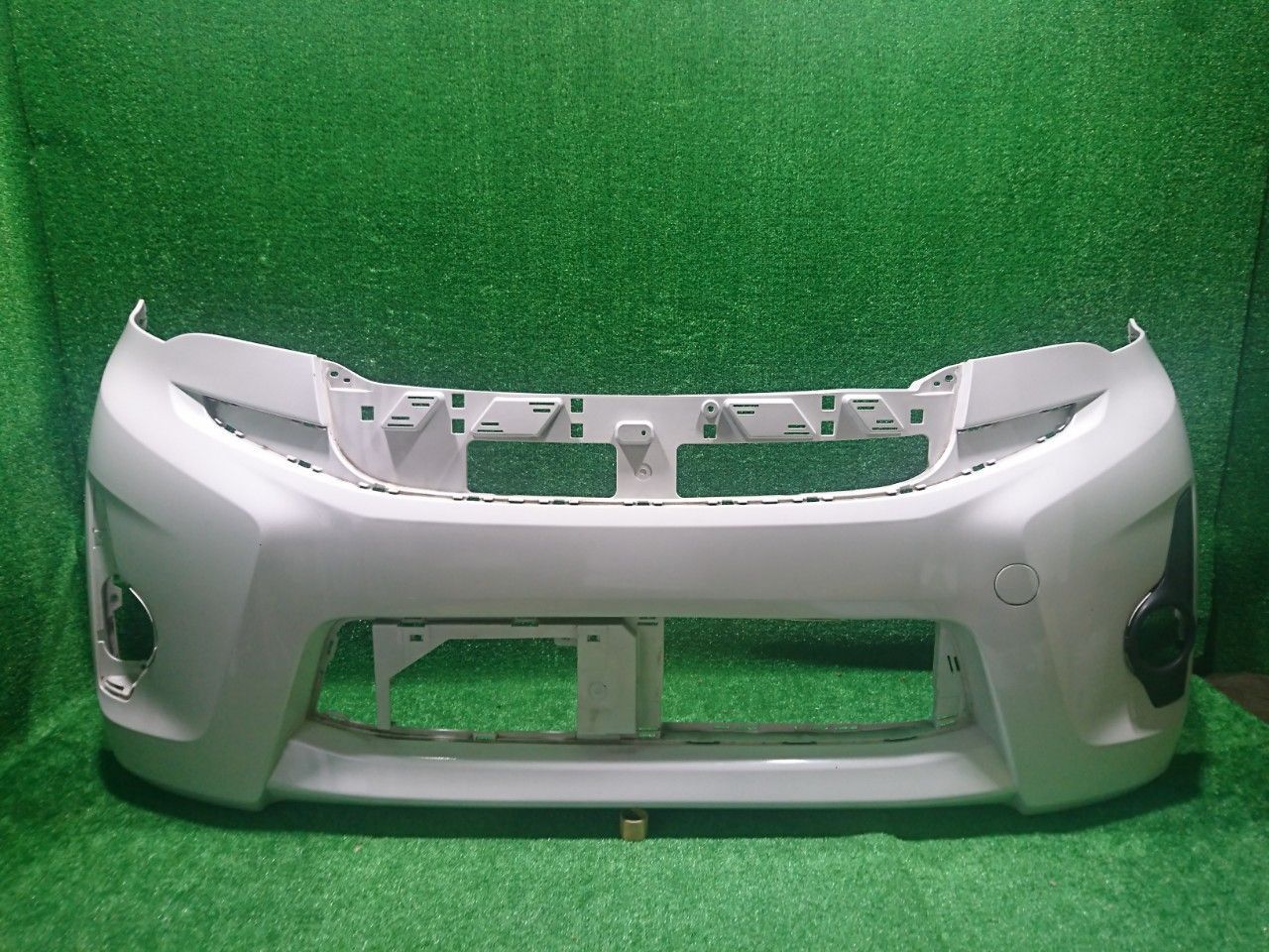 B11W ekカスタム フロントバンパー パール 47833