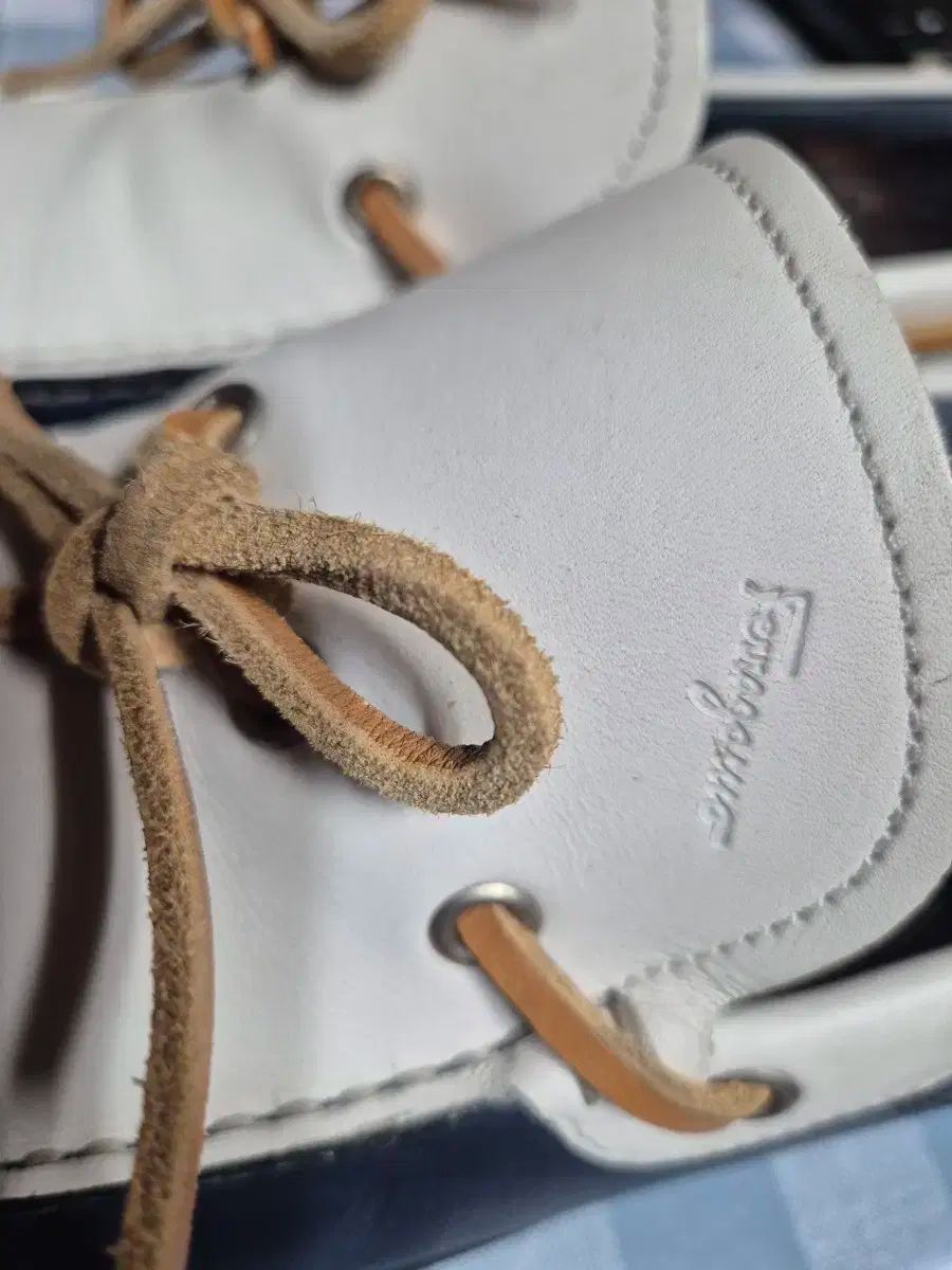 フェラガモ 白 ボート シューズ ローファー 270