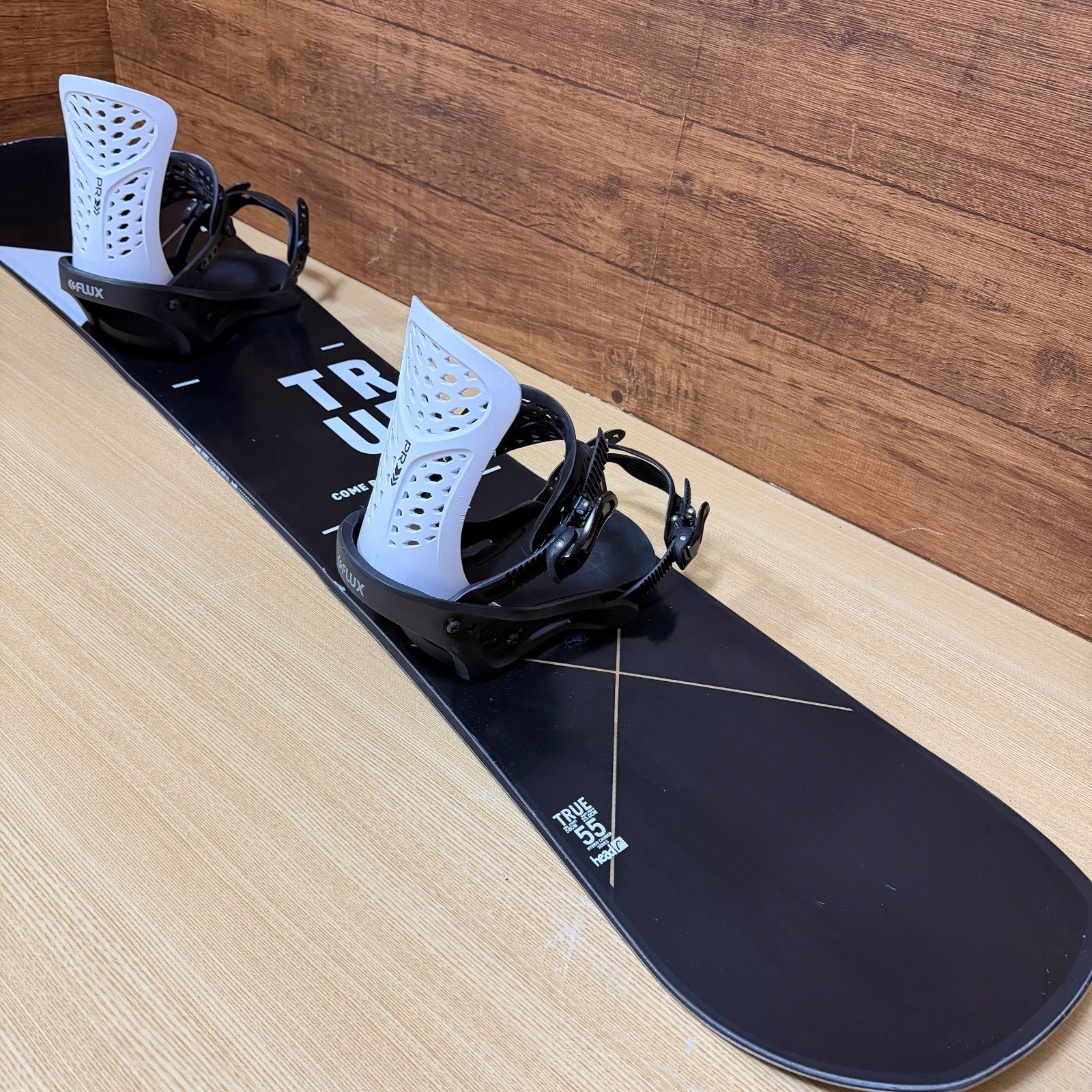 HEAD ヘッド スノーボード TRUE トゥルー ダブルキャンバー DCT 155 cm FLUX フラックス PR 23-24モデル Mサイズ 25〜28 グランドトリック グラトリ ジブ