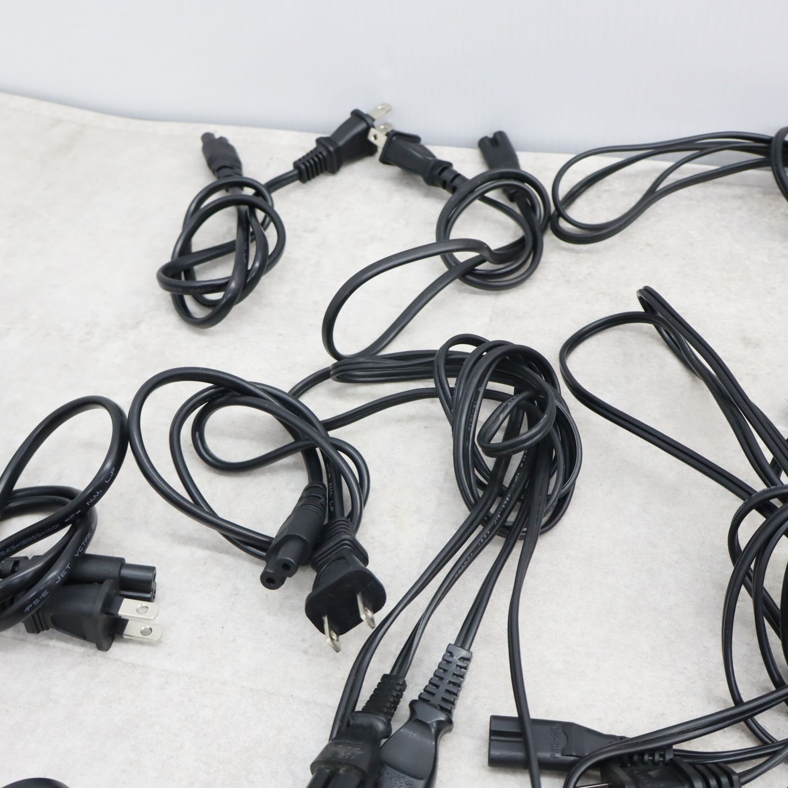 ◇ ｜50本まとめ AC 電源ケーブル 8の字コード｜ ｜メガネ型