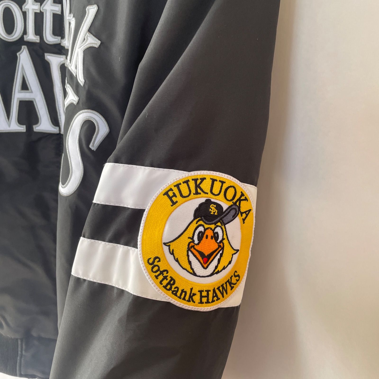 福岡ソフトバンクホークス グランドコート 新品同様 Majestic製 福岡