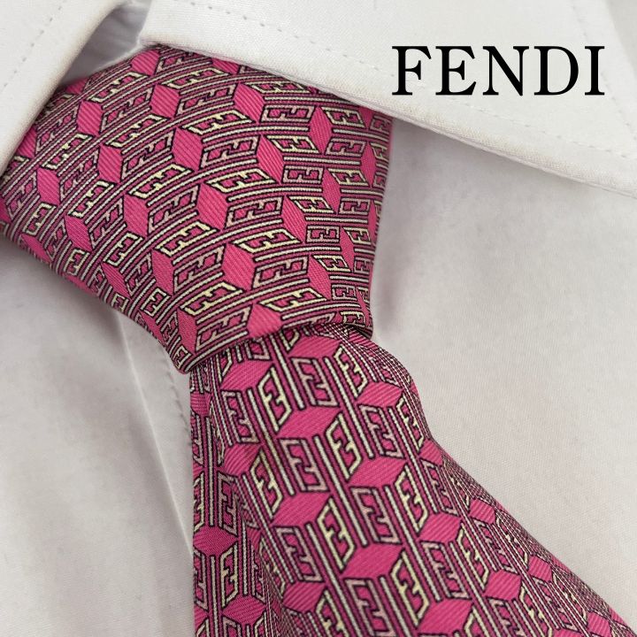 FENDI フェンディバーガンディ シルク ネクタイ ズッカ柄 FENDI フェンディバーガンディ シルク ネクタイ ズッカ柄 - 小物