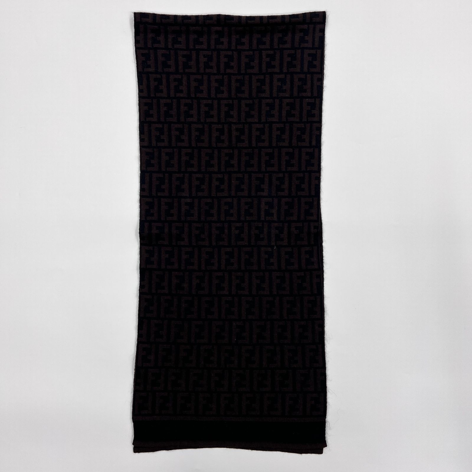 FENDI マフラー 美品 美品 良品 FENDI キャンディ オリラグ ブラック FENDI マフラー 美品 美品 良品 FENDI キャンディ オリラグ ブラック