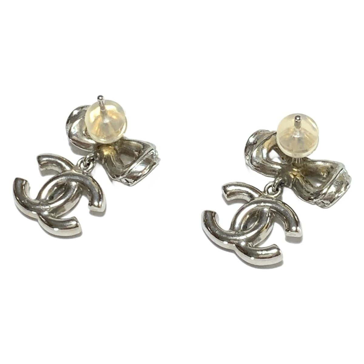 CHANEL ココマークリボンピアス シルバー CHANEL シャネルCHANELピアス シャネルCHANEL ココマーク リボン