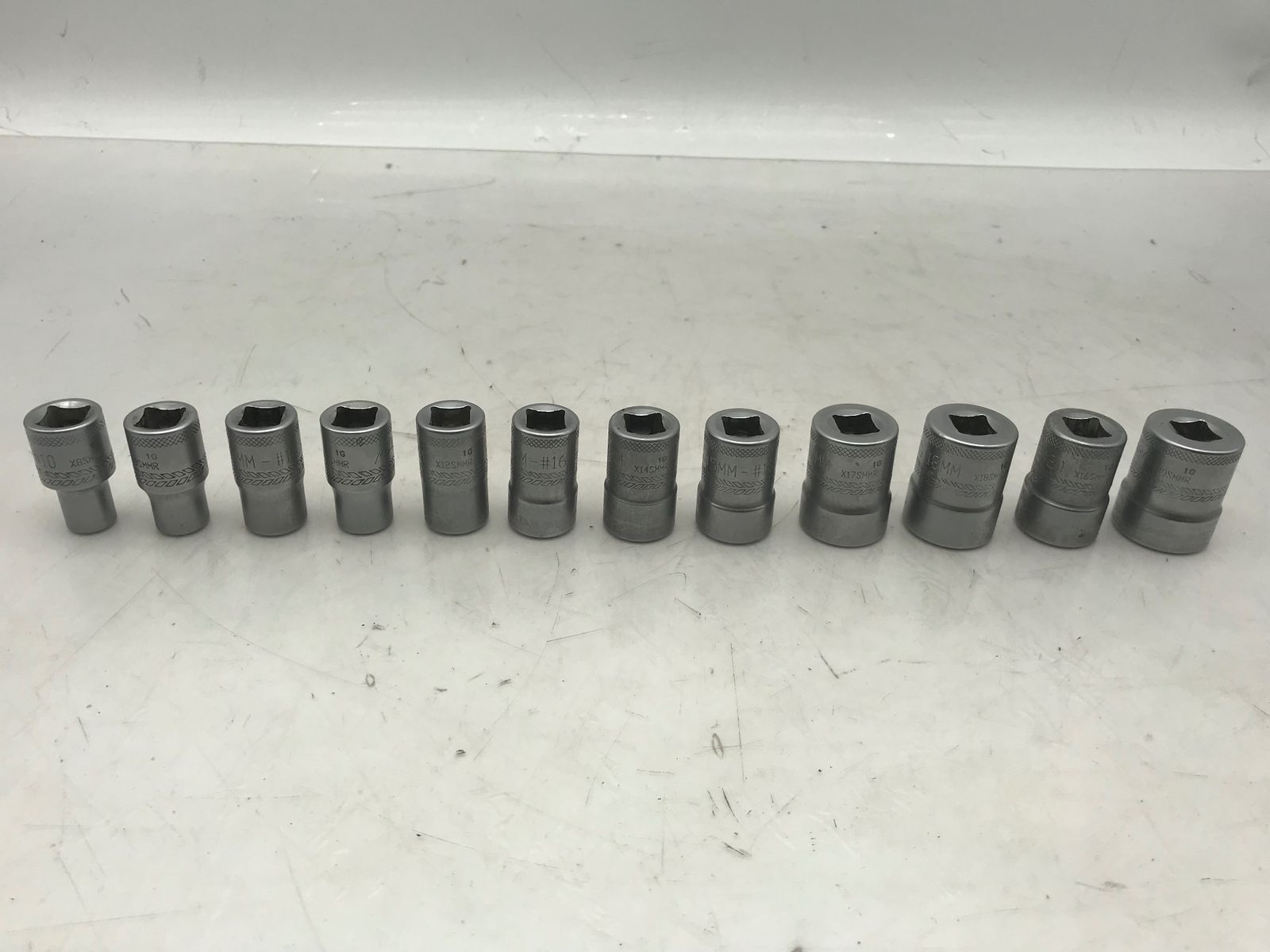 品 〇MACTOOL マックツールズ 3 8dr12Ptスフェリカルソケット12点セット SXM12SBR ITYVKJ3IW7KI エコツール小牧ｲﾝﾀｰ店 M02
