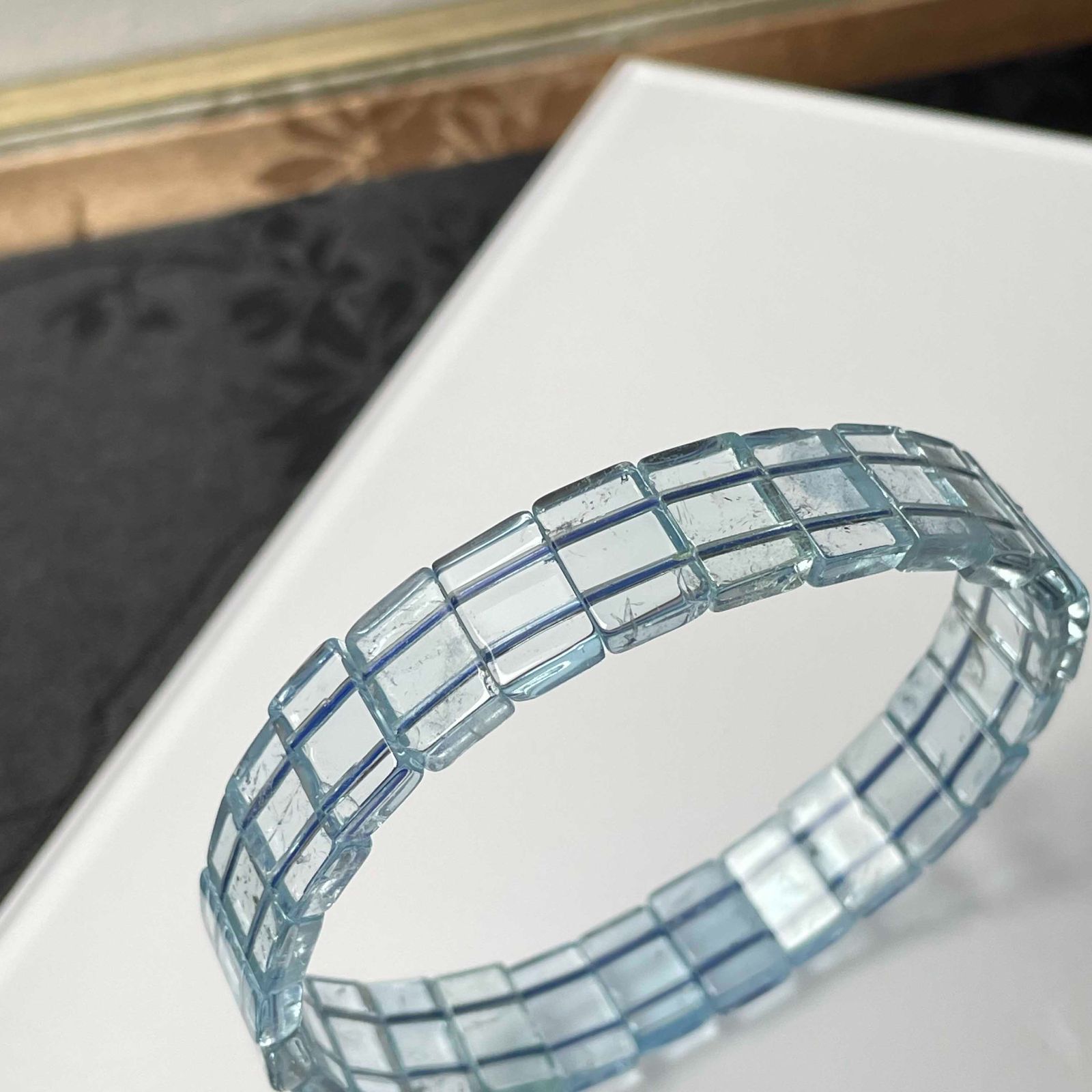 ブルートパーズ　バングル 高級 EU製 ☆ブルートパーズ☆バングル パワーストーン 天然石 綺麗