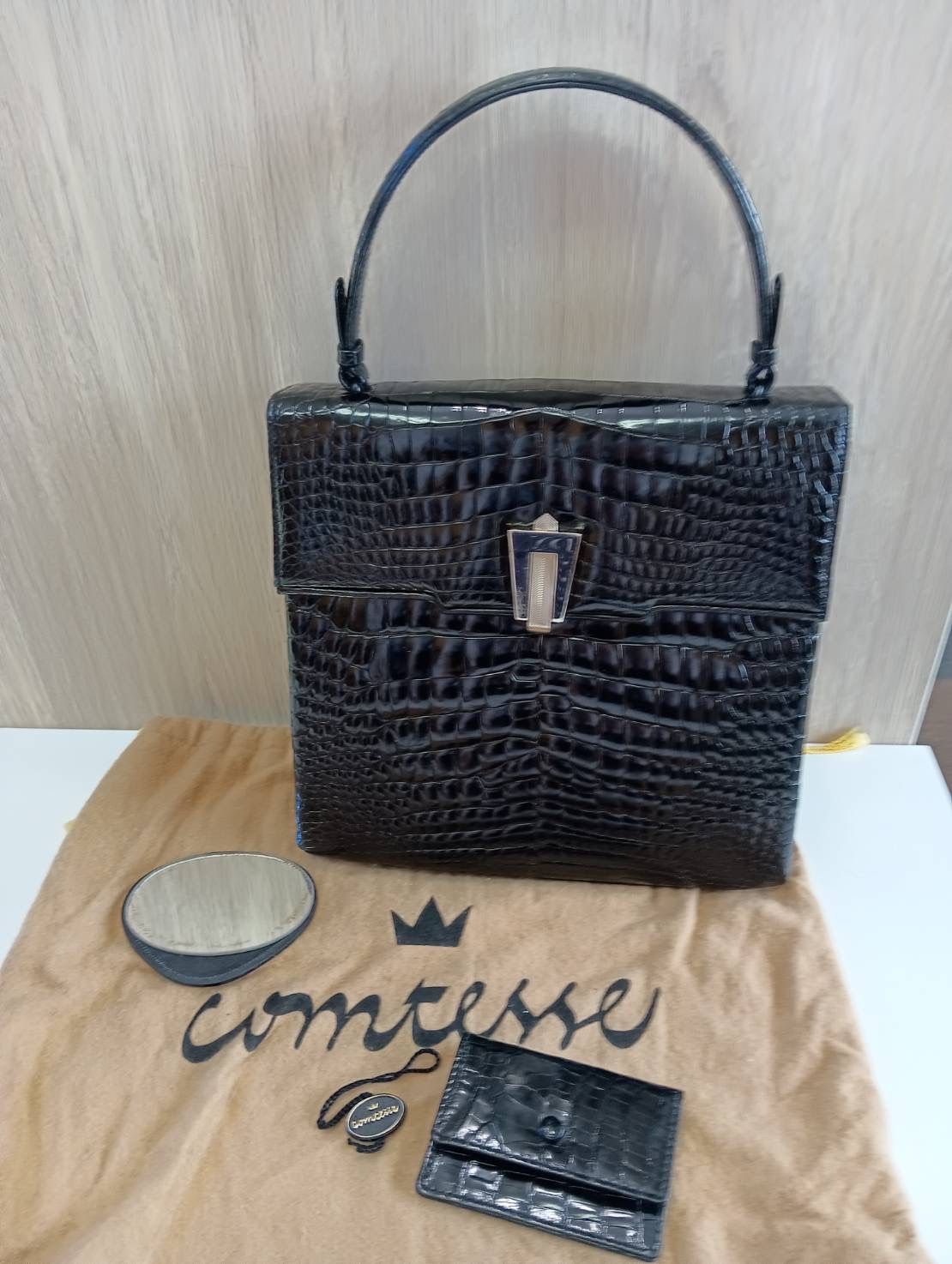 美品【コンテス本物】ハンドバッグ/クロコダイル本革/レザー/ブラック  