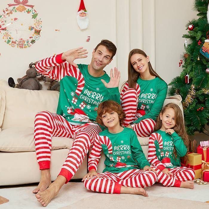 親子ペアカップル 子ども 寝巻き 家族お揃い 部屋着 親子お揃い パジャマ クリスマス 衣装 コスチューム サンタ パジャマセット ルームウェア 長袖 パパ ママ 大人 キッズ 可愛い サンタクロース