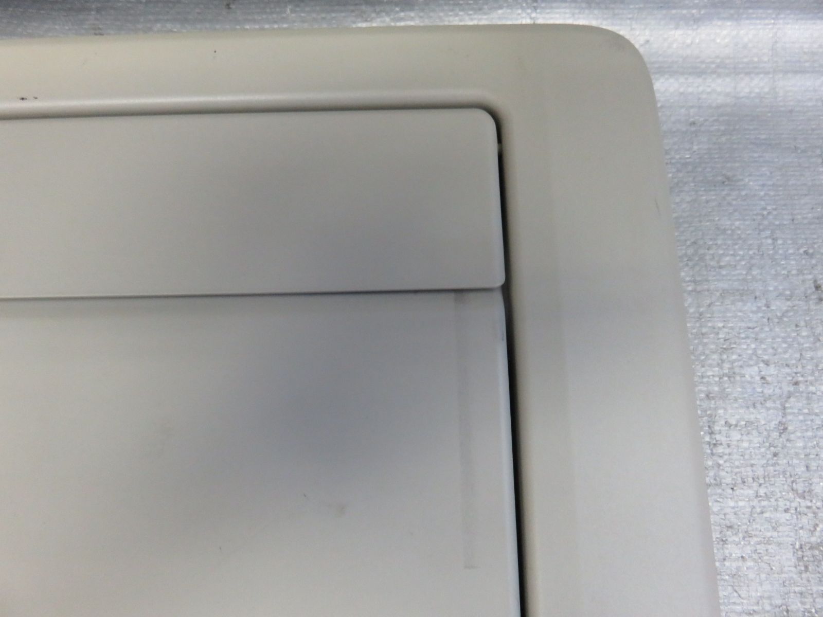 純正リアフリップダウンモニター 86680－58040