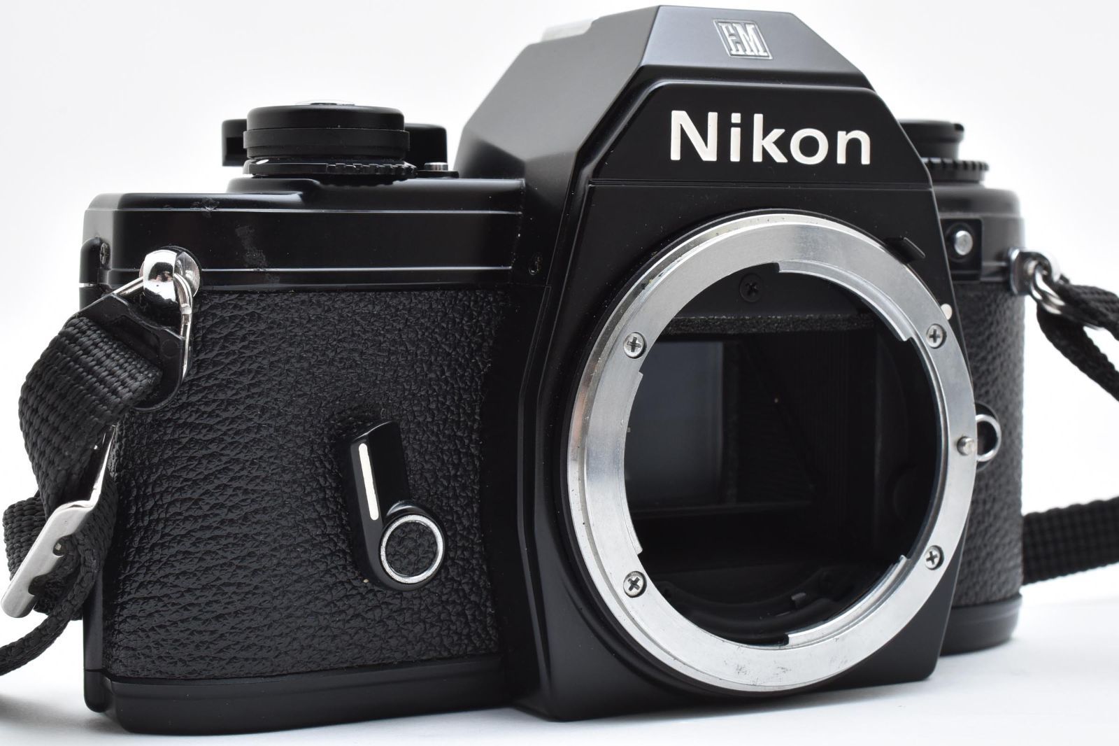 超美品 ニコン 　EM 説明書付 フィルムカメラ　モルト新品交換済 B741N 美品 NIKON ニコン EM フィルムカメラ Nikon - 超美品 ニコン EM