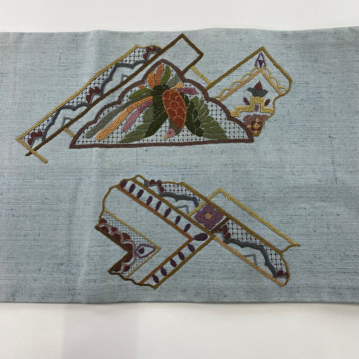 新品　正絹　紬地お洒落袋帯　個性派　キリム風　鳥さんと木々　緑色 新品 正絹 紬地お洒落袋帯 個性派 キリム風 鳥さんと木々 緑色 新品