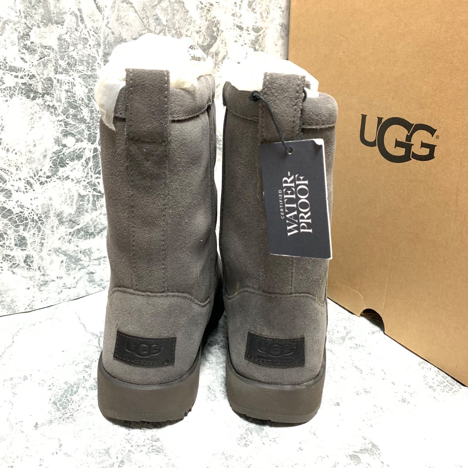 週末割】【新品】【送料無料】UGG ムートンショートブーツ 22cm グレー ...