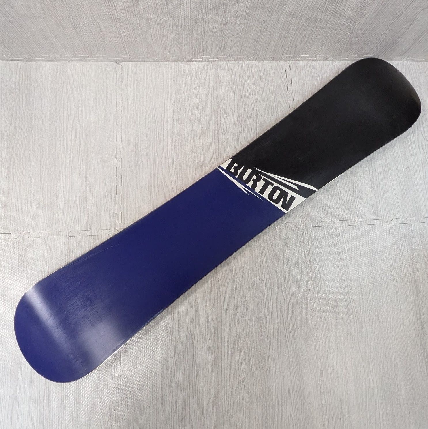 良品　スノーボード　BURTON　154cm　CRUSH　クラッシュ　バートン 良品 スノーボード BURTON 154cm CRUSH クラッシュ バートン レッド