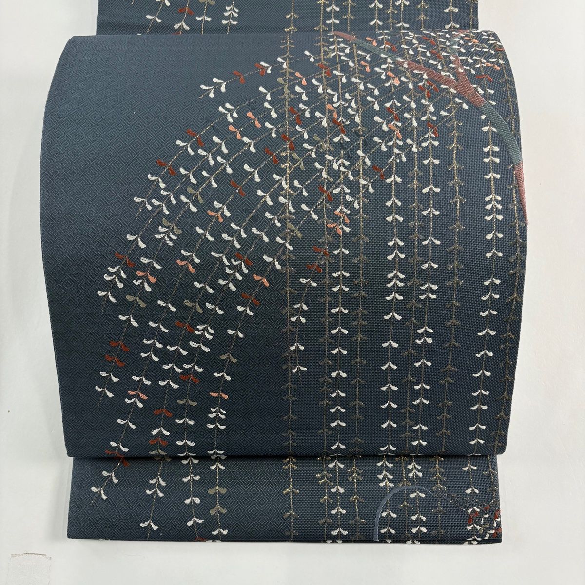 専用ページ　正絹　六通袋帯【花唐草】No2580 袋帯 美品 名品 花唐草 刺繍 箔 茶紫 六通 正絹 【中古】 - メルカリ